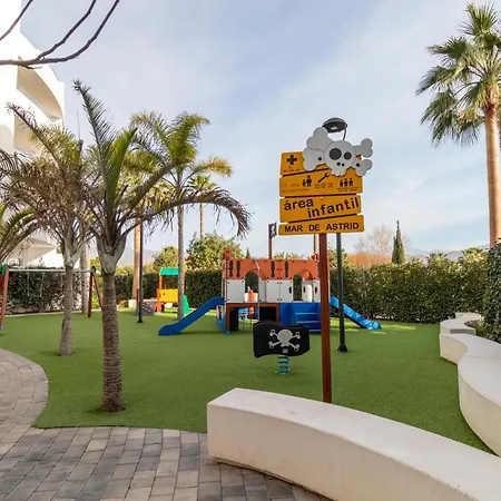 Rentitspain Serena Terraza Con Vista A Golf *
